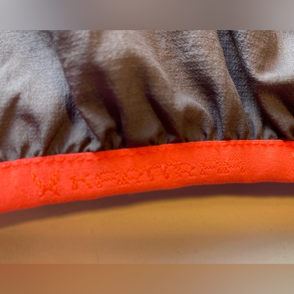 Kari Tara Full Zip Windbreaker Hoodie Zip Front Pockets Hood Drawcord Sz XSmall - Picture 5 of 15